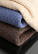 PURE EXTRA-FINE MERINO WOOL RIBBED ZIP CARDIGAN