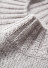 PURE CASHMERE LIGHT GRAY MOCKNECK SWEATER
